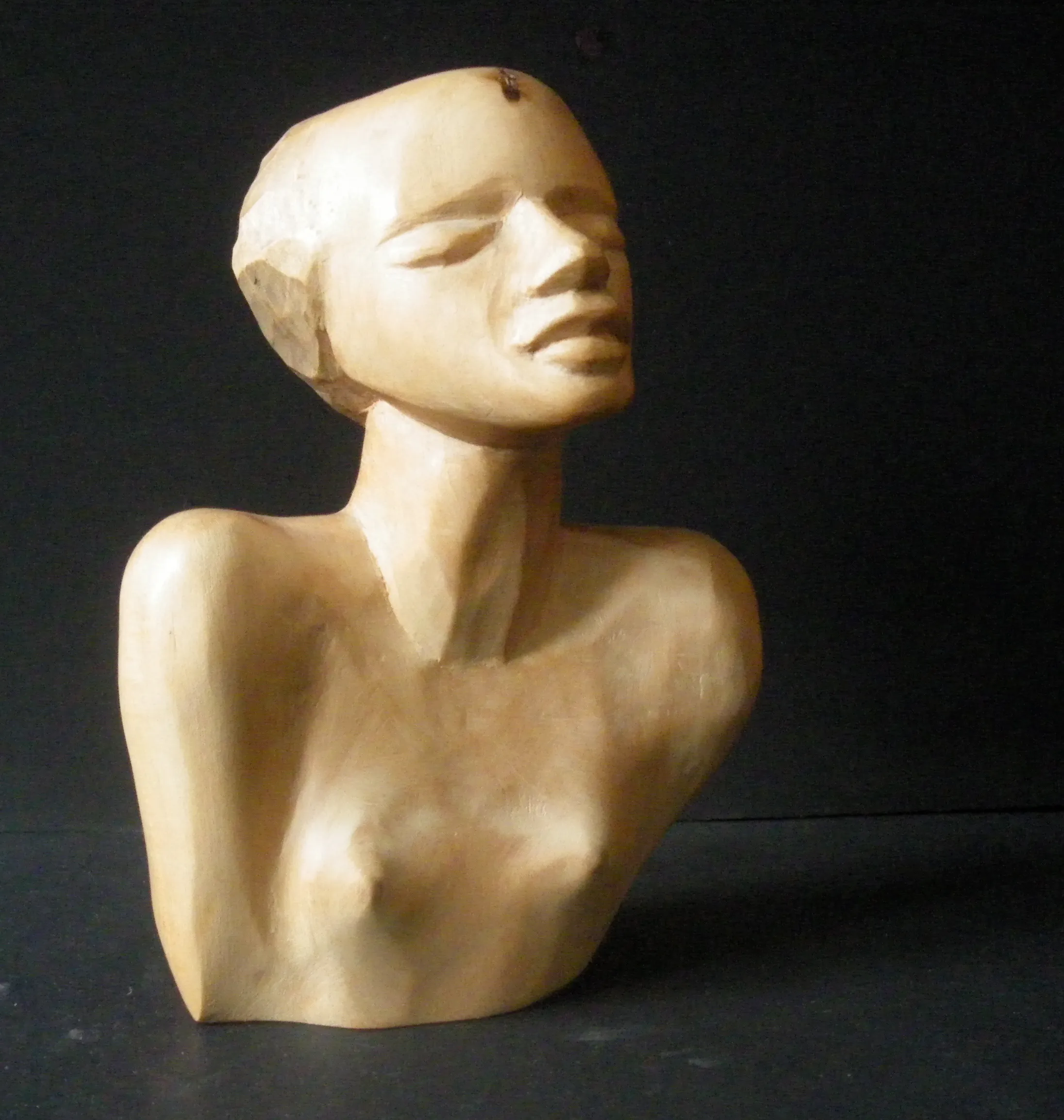 Mädchenbueste, Linde