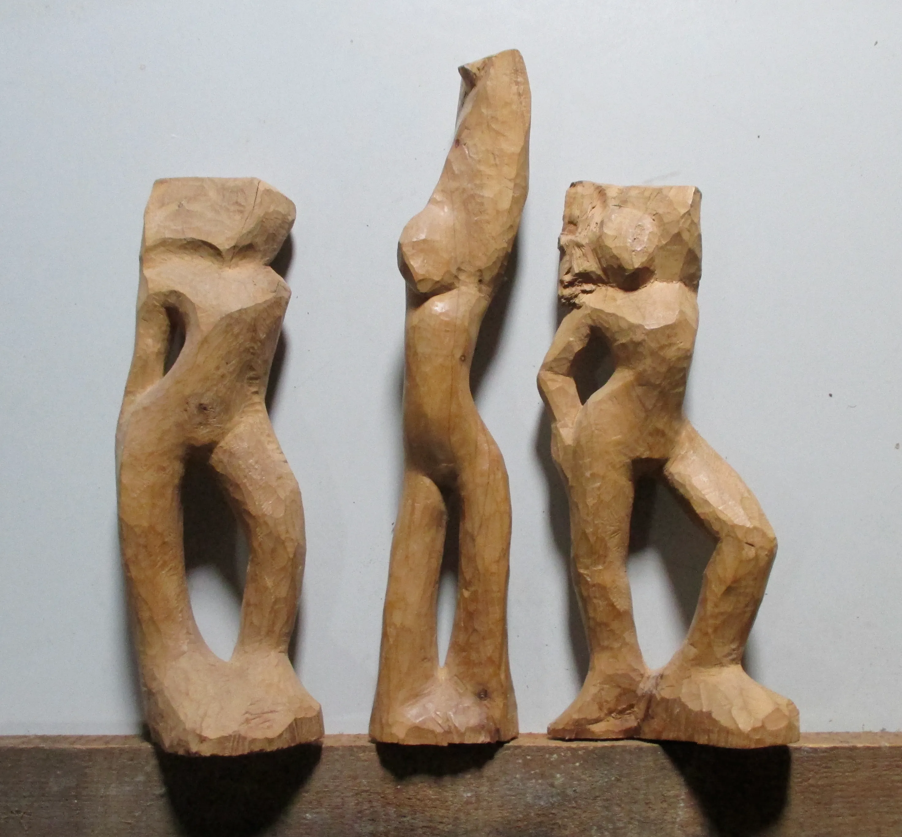 Drei Figuren sportlich