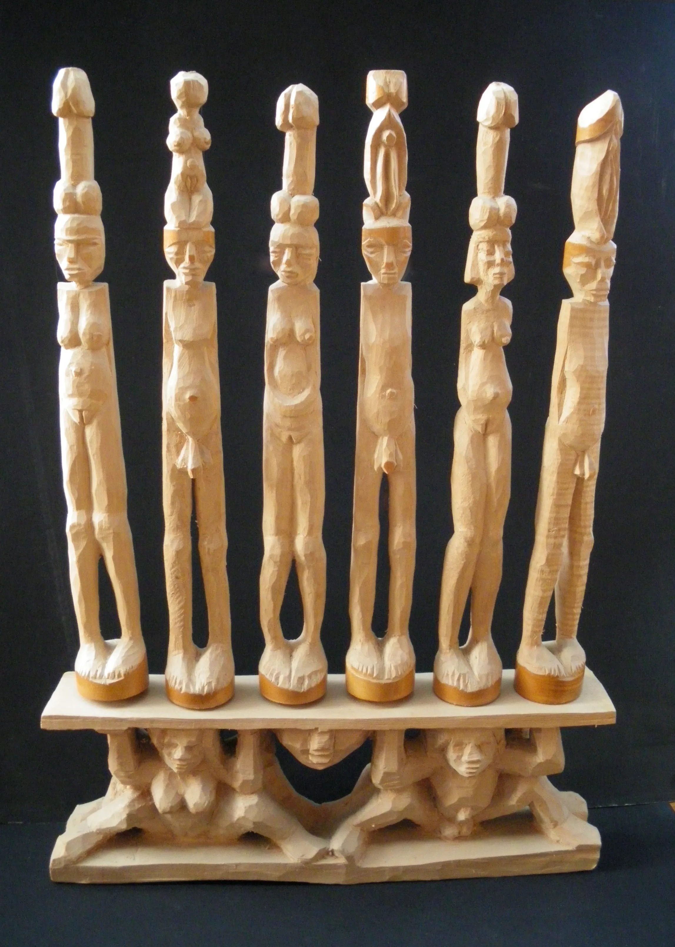 Erotisches Altarchen, Buchen