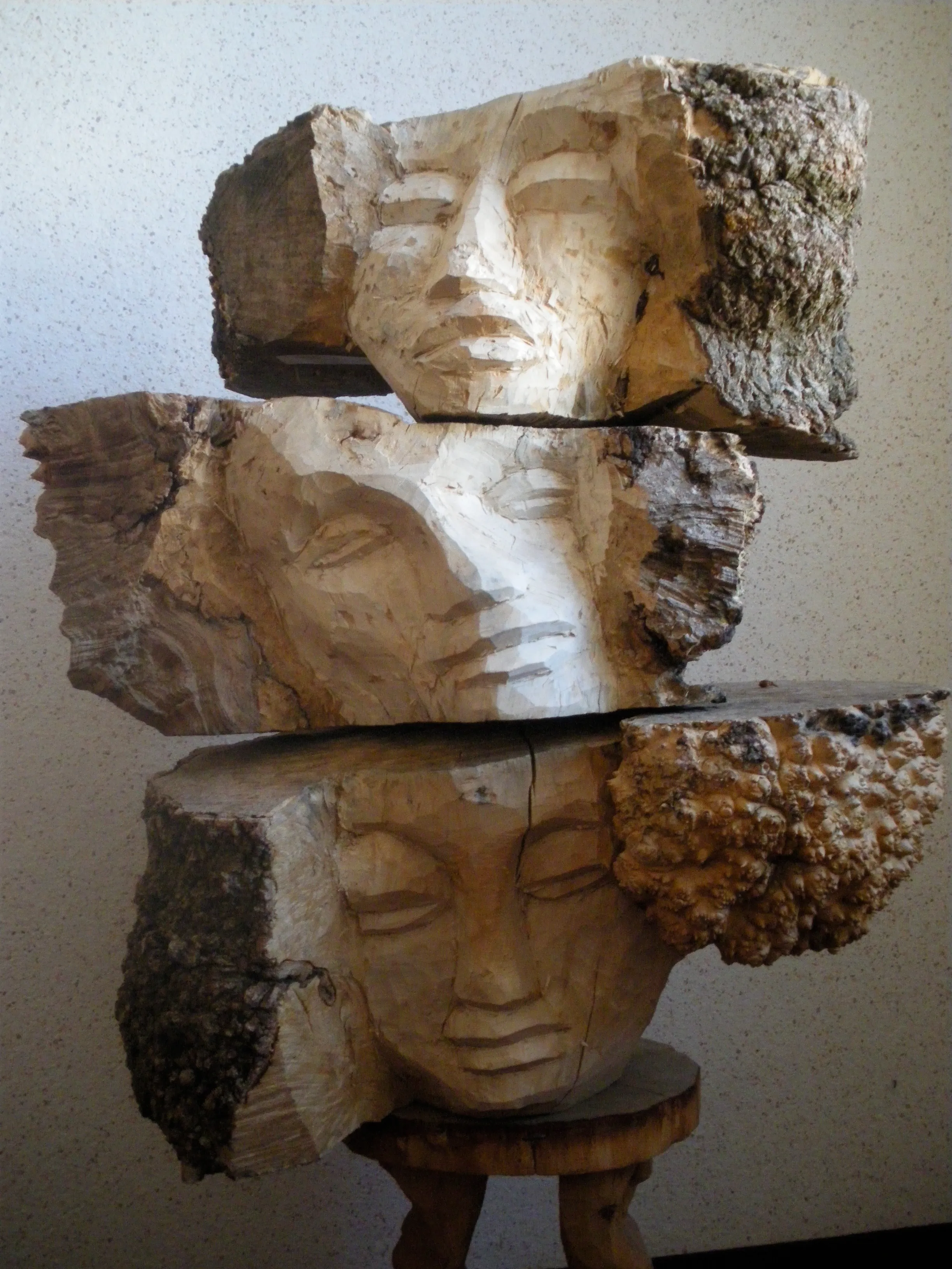 Die Koepfe der 3 Grazien, Esch