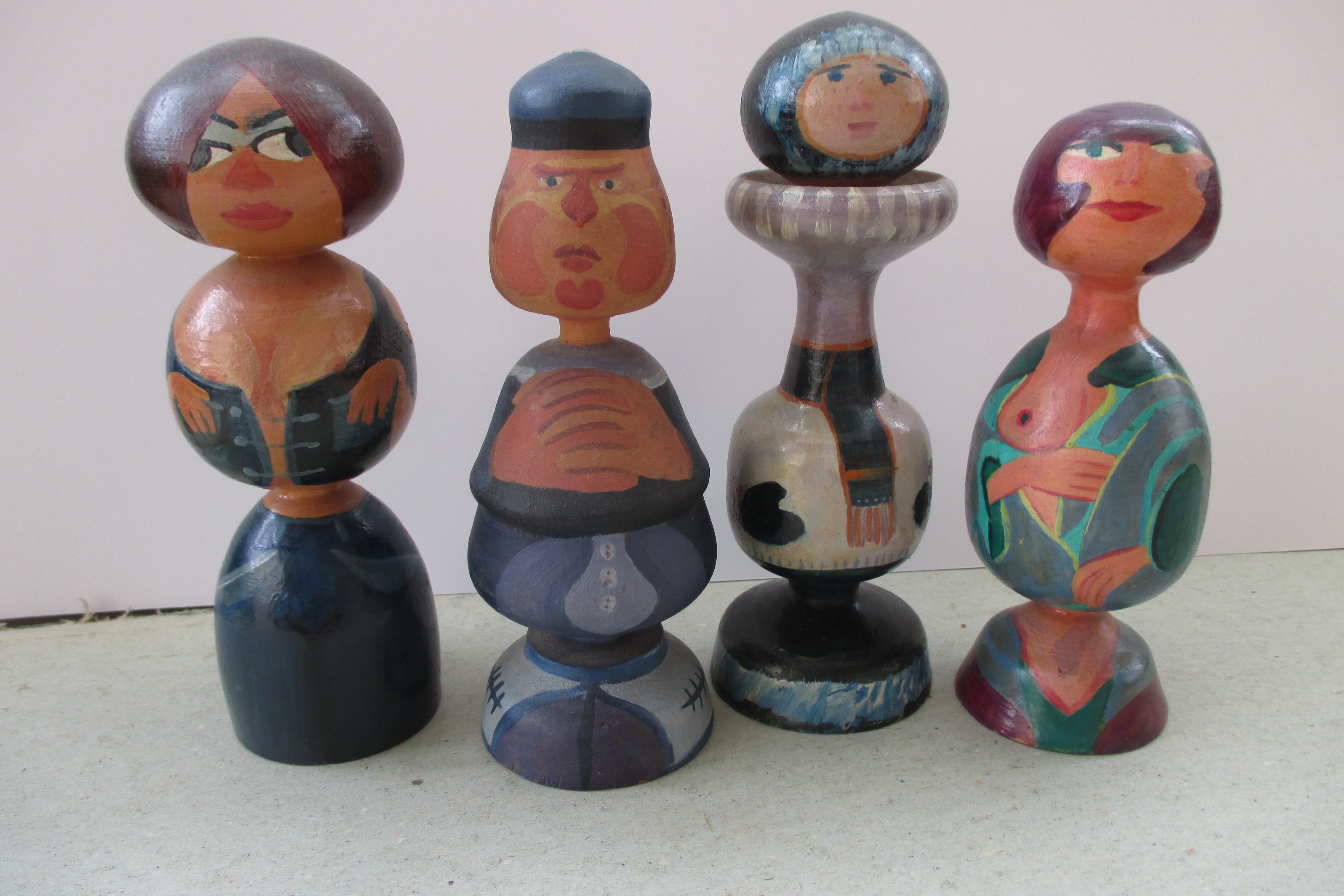 4 Figuren gedrechselt