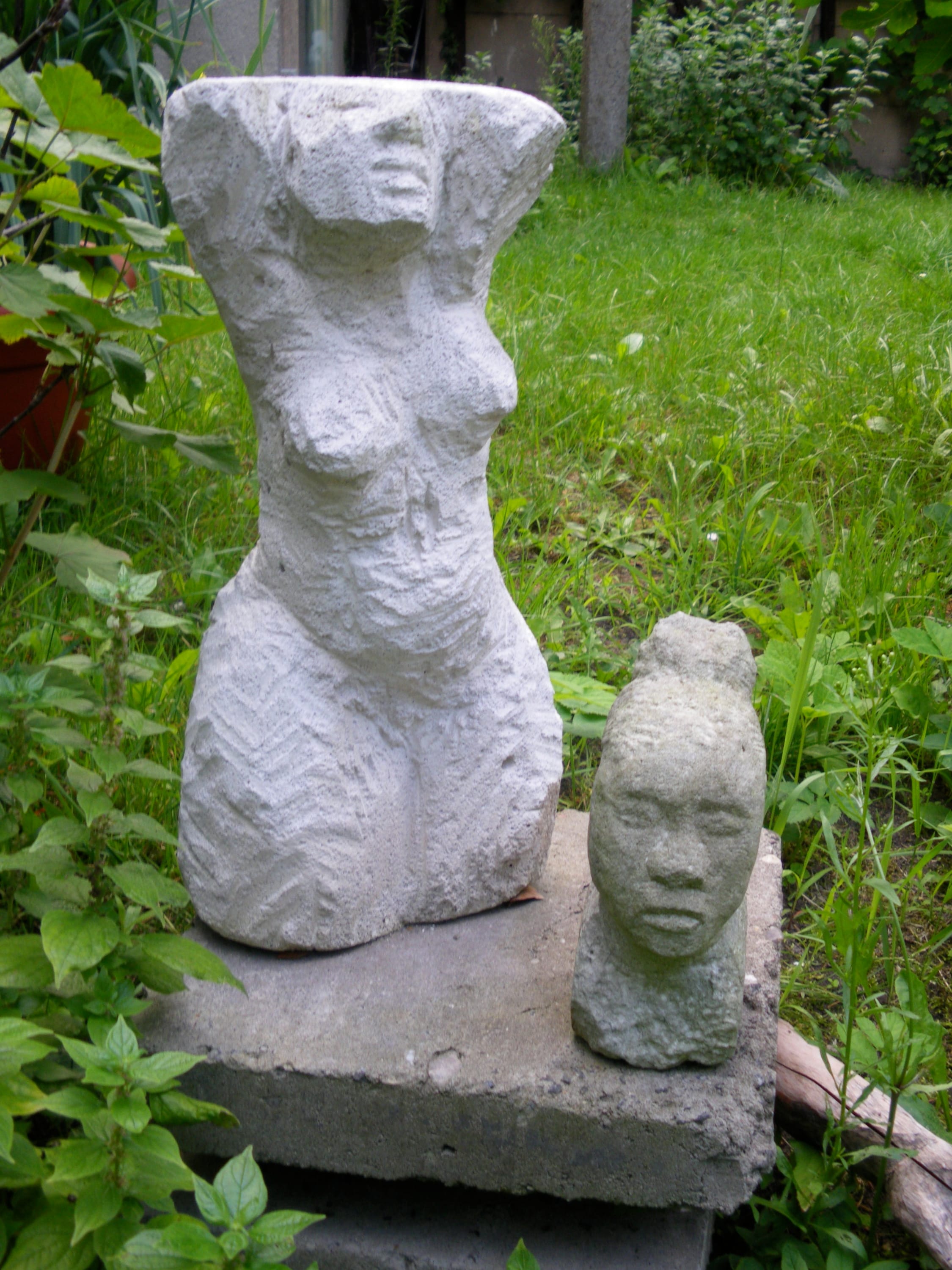 Weiblicher Torso, Gasbeton