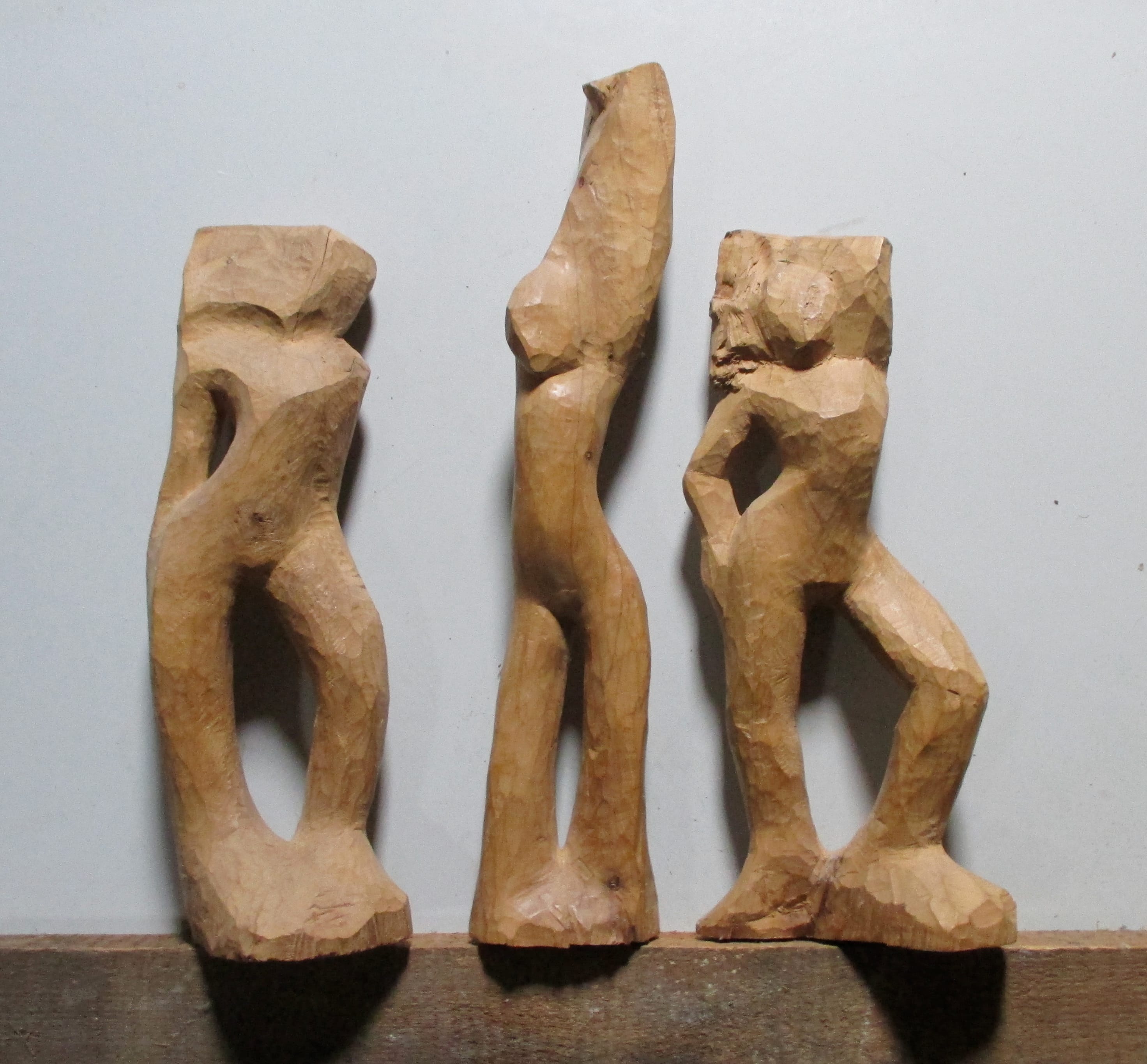 Drei Figuren sportlich