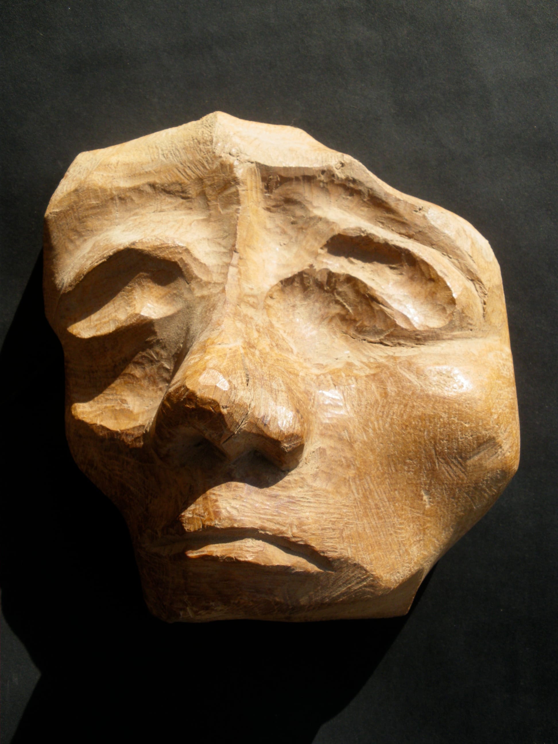 Maske (K.K.), Eichenholz